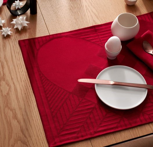 linen-placemats
